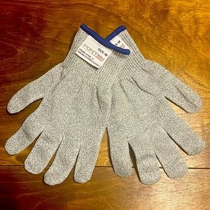 Cut resistant gloves M